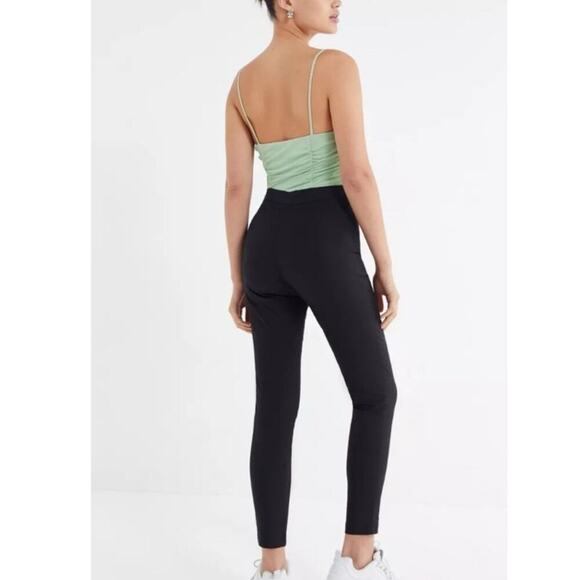UO Urban Outfitters Black Susie High-Waisted Cropped Zip-Front Pants - Picture 3 of 5